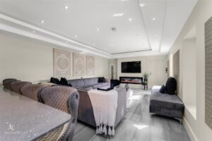 Property Image 101
