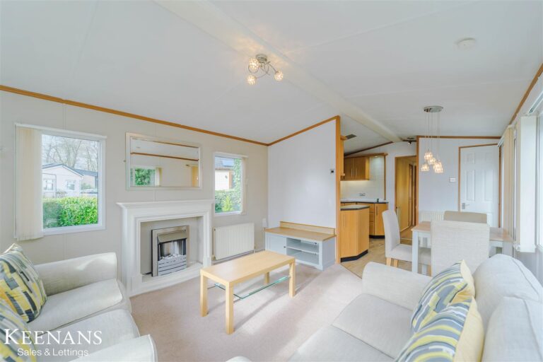 81 Birch drive Shireburn Caravan Park Image