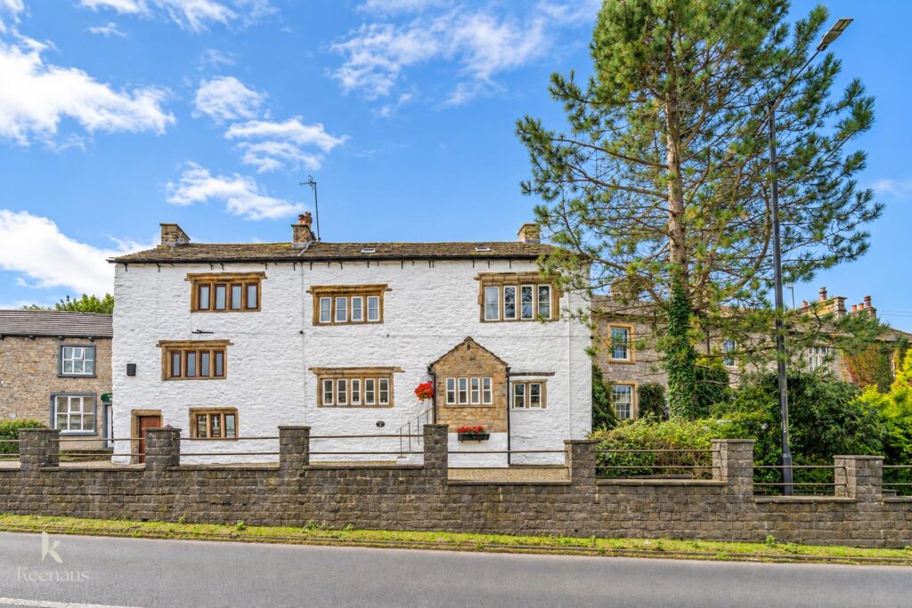 Snowhill House Image