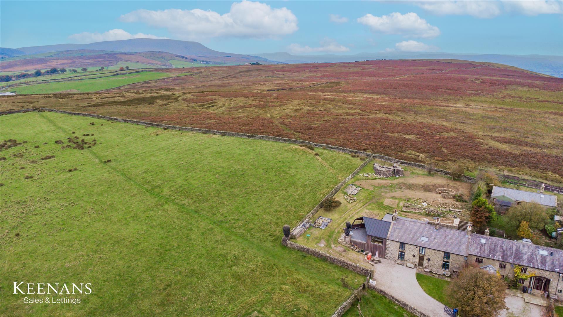 Duckpond Farm House Image