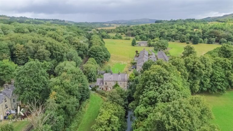 River Cottage Image