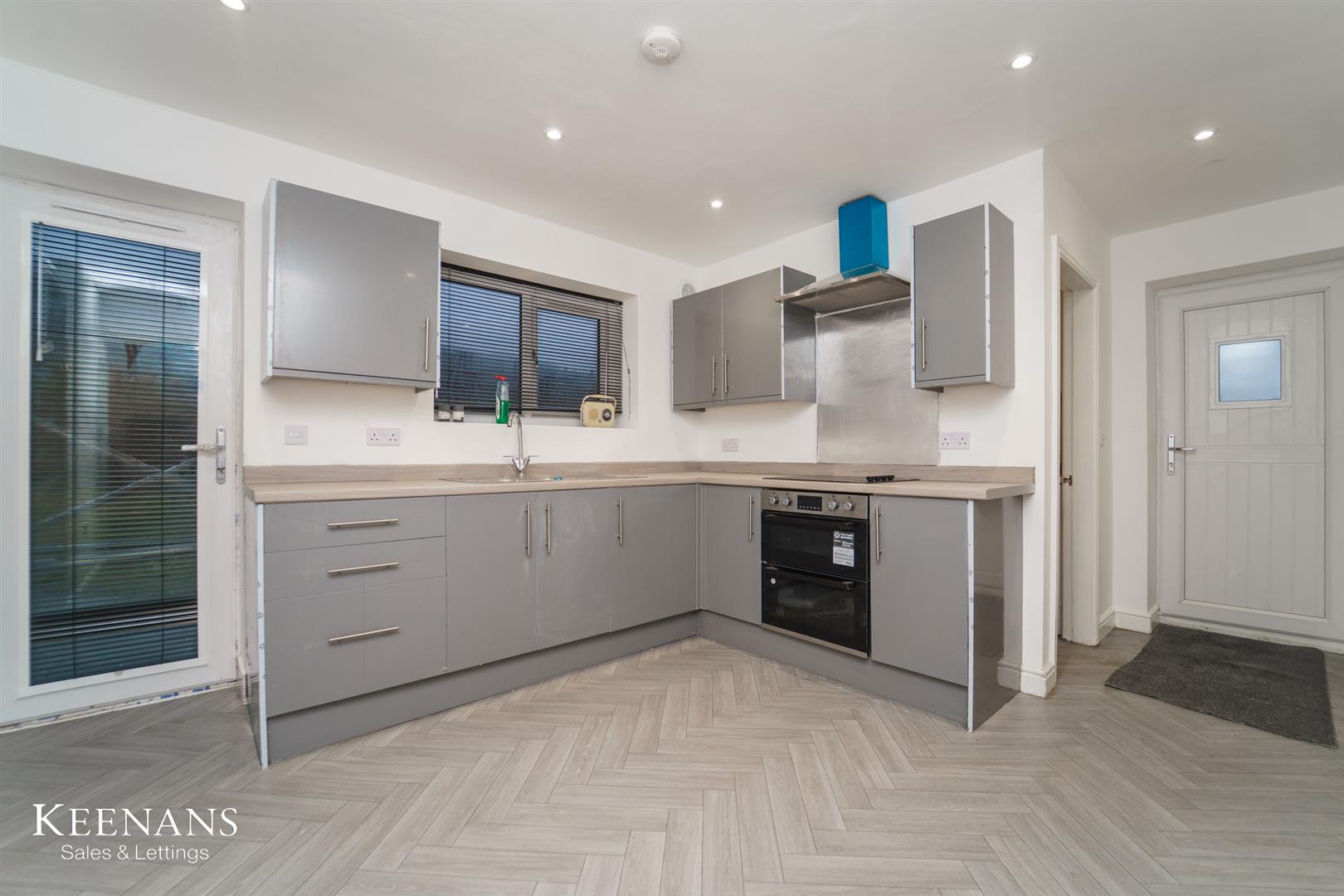 Heightside View Image