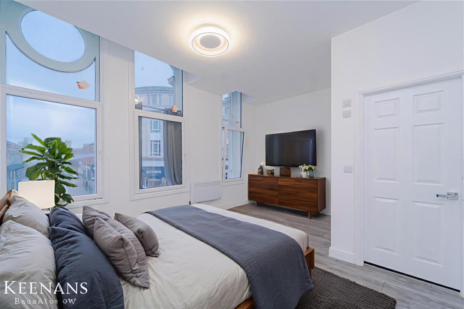 Apartment 3, 15-17 Image