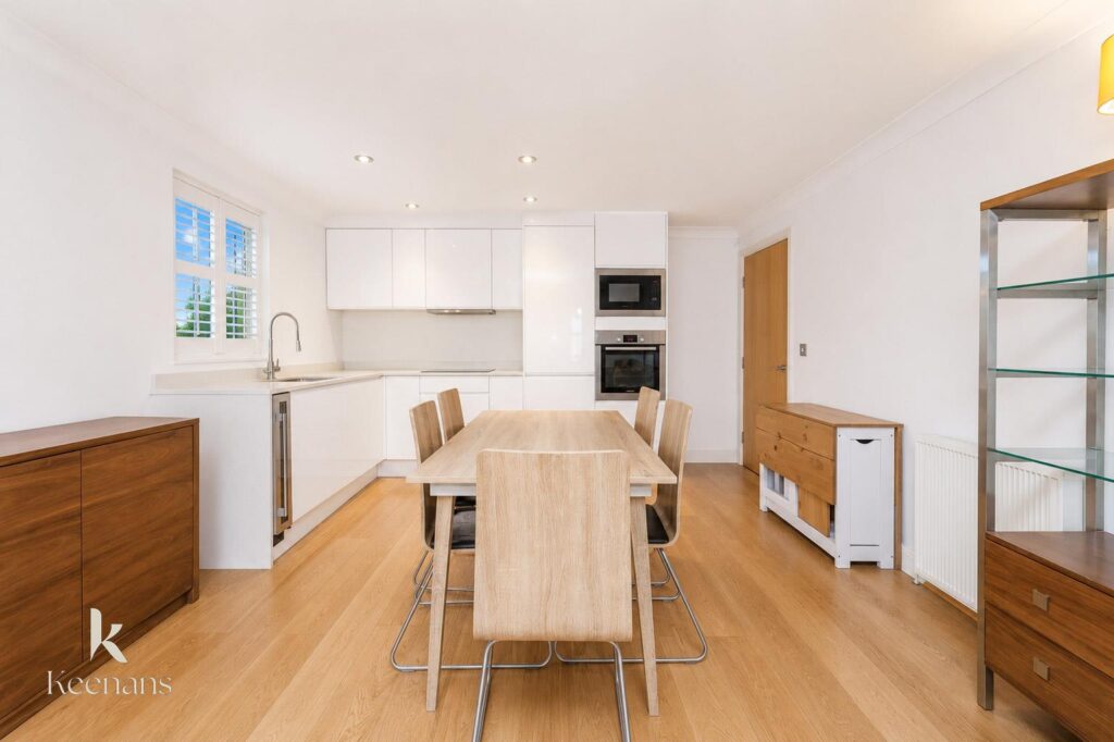 Apartment 6, Ellesmere Lodge, 28 Image