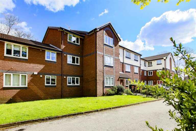 Flat 13, The Hollies Image